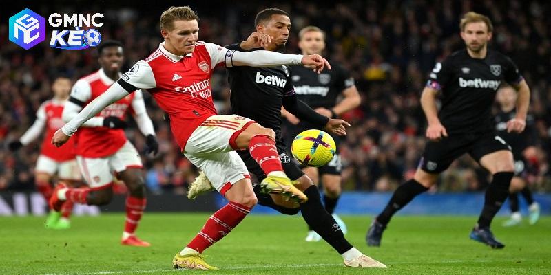 Soi kèo nhà cái West Ham vs Arsenal